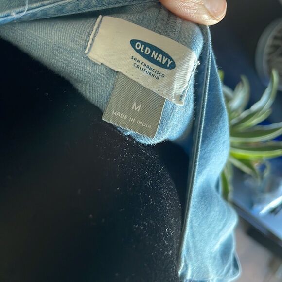 Old Navy Embroidered Short Sleeve Shift Dress - Picture 8 of 13